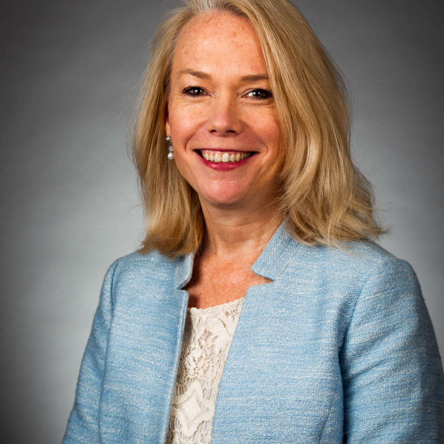 N4A Staff, Nora Super